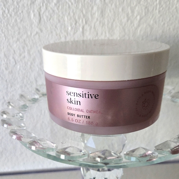 Sensitive Skin Body Butter • Colloidal Oatmeal • Bath & Body Works - Picture 6 of 6